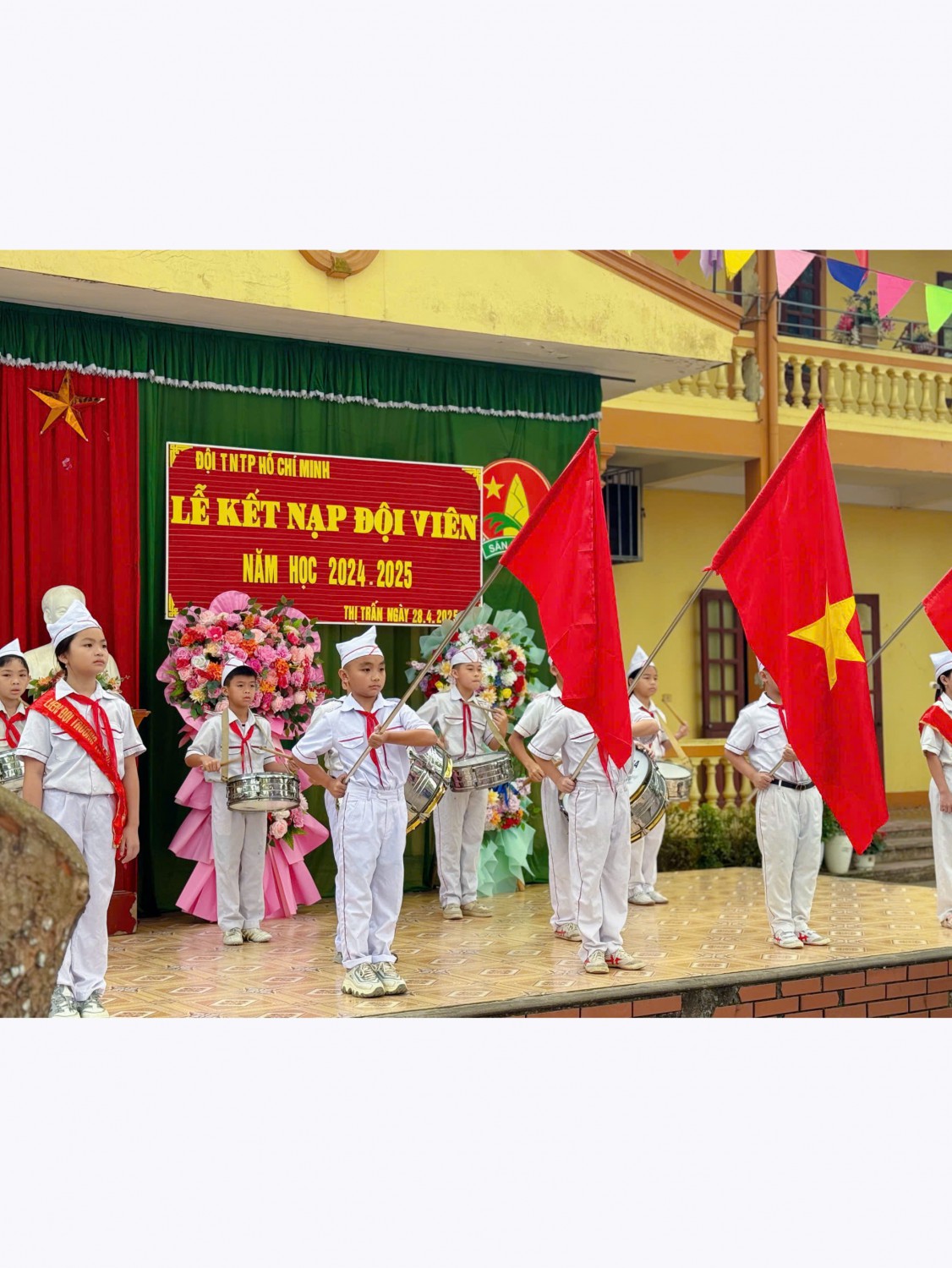 Kết nạp Đội viên